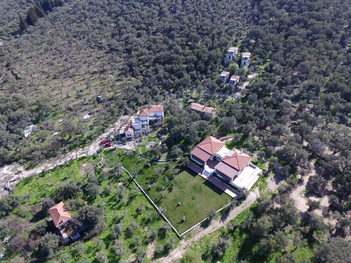 Gera'S Olive Grove - Elaionas Lesvou Hotel Marmaro  ภายนอก รูปภาพ