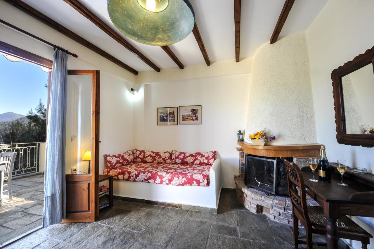 Gera'S Olive Grove - Elaionas Lesvou Hotel Marmaro  ภายนอก รูปภาพ